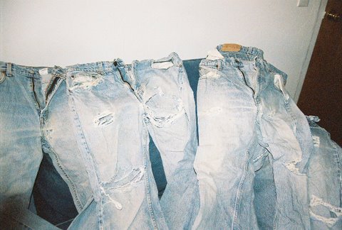 how to make distressed jeans